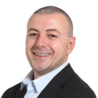 Chris Furnish, verkställande direktör